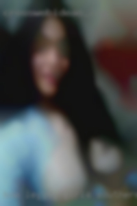 Bow leggeg girls pussy from behind in Southern cal.