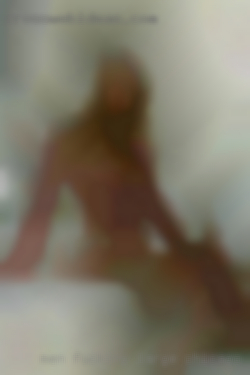 Men fucking large pussy local women Chicago area.