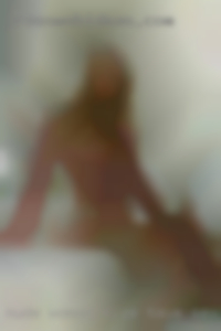 Nude women size 30 something sluts have sex in Greensburg, IN.